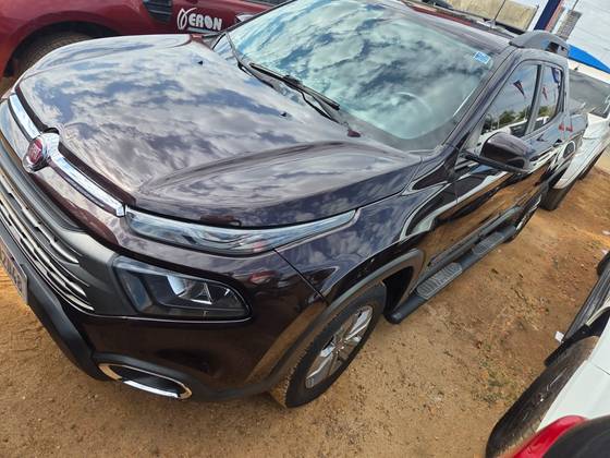 FIAT TORO 1.8 16V EVO FLEX FREEDOM AT6 FIAT TORO 1.8 16V EVO FLEX FREEDOM AT6
